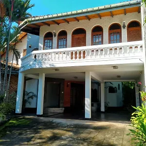  Maison d'hôtes Ceylon Travel And