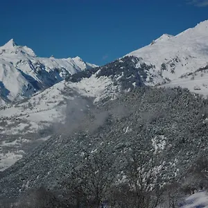 gite-molliebon.hotels-rhonealpes.com/